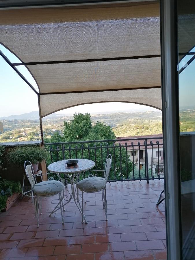 Villa L'Uliveto à Montebuono  Extérieur photo