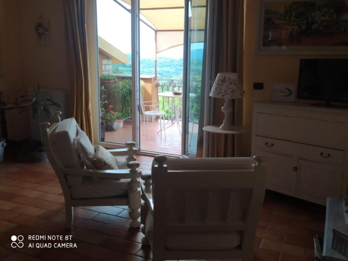 Villa L'Uliveto à Montebuono  Extérieur photo