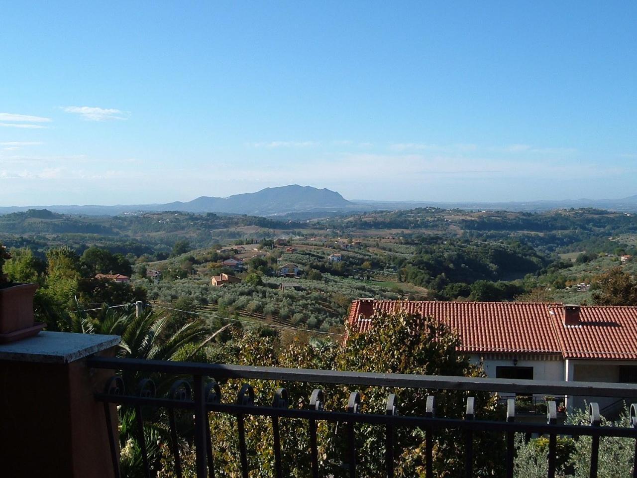 Villa L'Uliveto à Montebuono  Extérieur photo